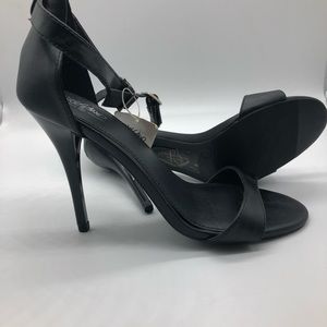 Mossimo black ankle strap 4inch heel, NWT